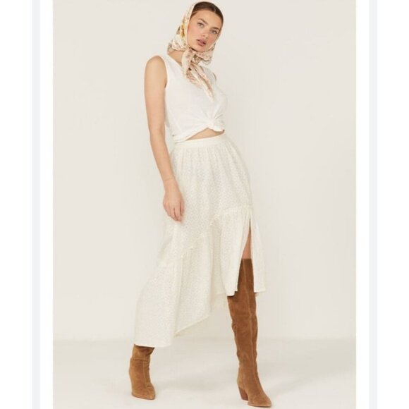 Shyanne Women’s White Eyelet Hi-Low Midi Skirt Off White Cream Size Large - Picture 1 of 7